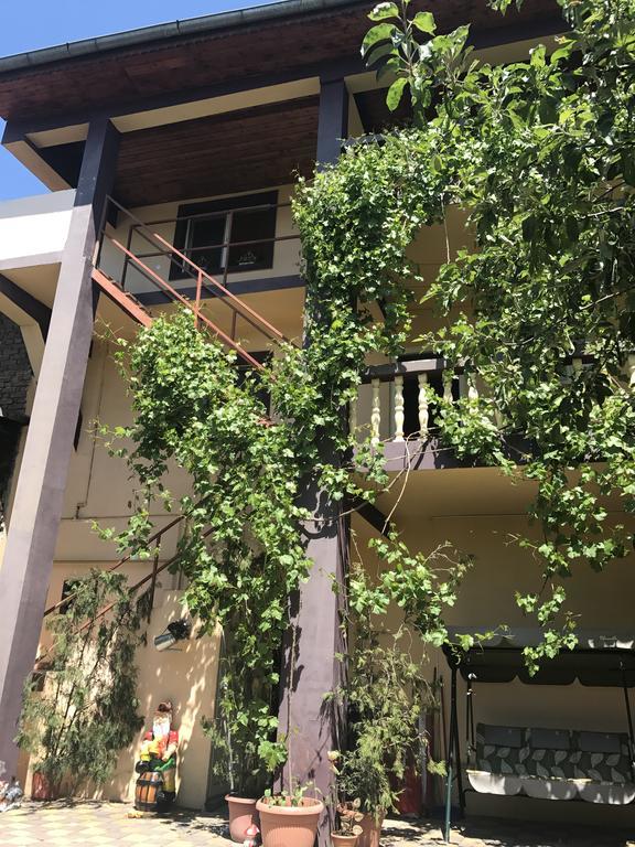 בוקרשט Collosal Apartment With Garden מראה חיצוני תמונה